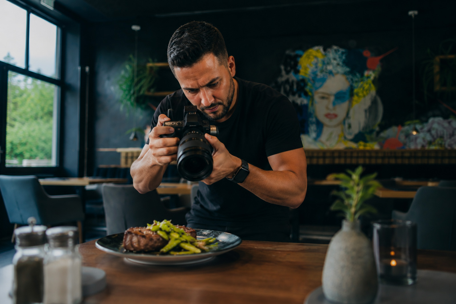 youfame bei der Foto- und Videoproduktion vor Ort in Hannover